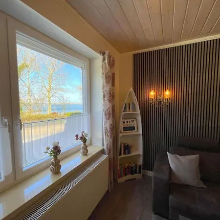 Sound Of The Sea Apartment *